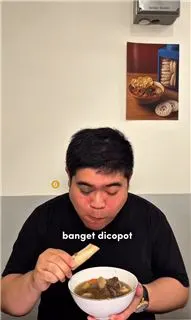 Foto @tukangmakan888